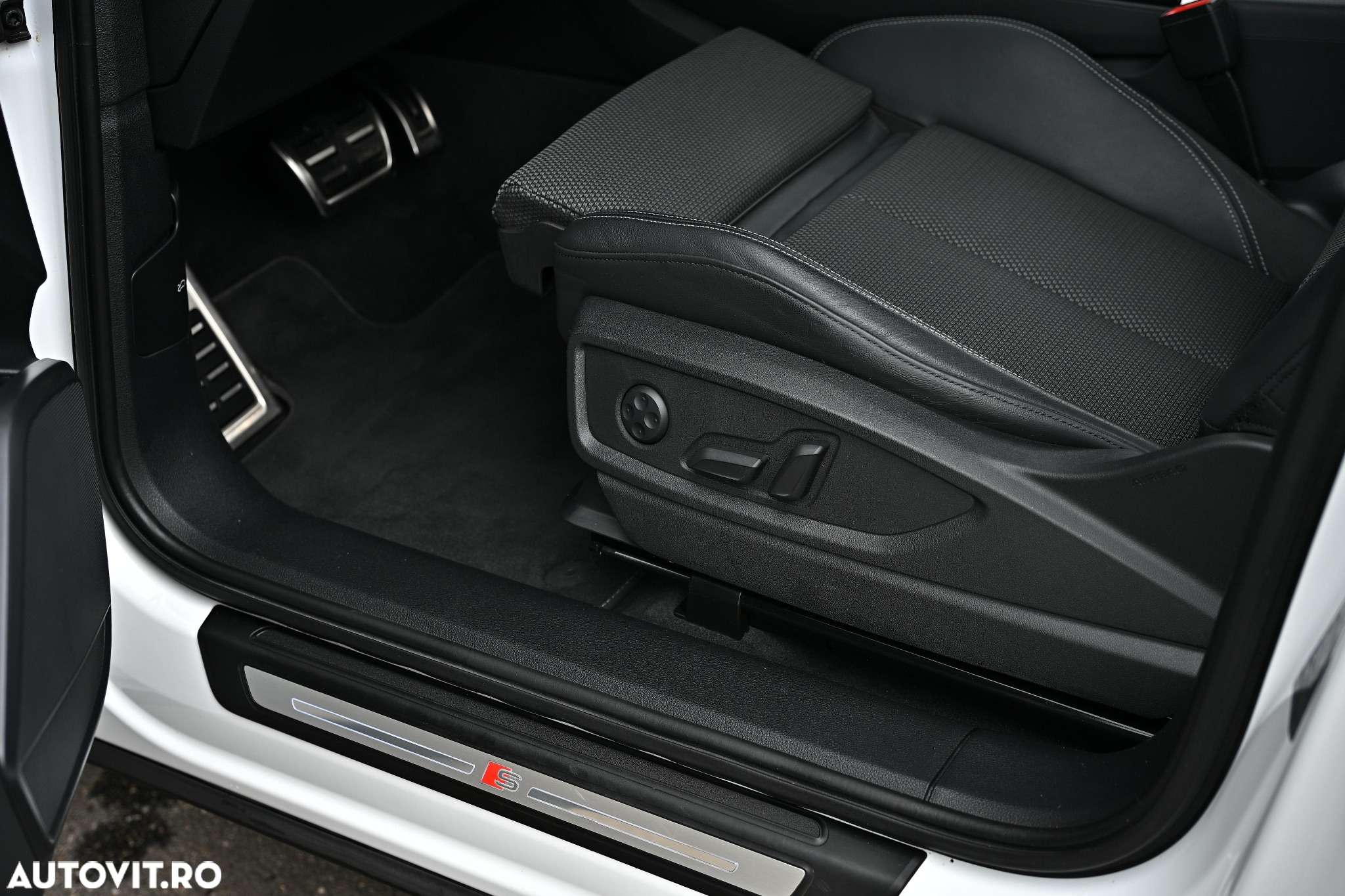 Audi Q5 40 TDI quattro S tronic MHEV S Line - 24
