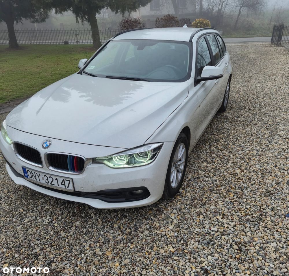 BMW Seria 3 318d Sport Line - 2