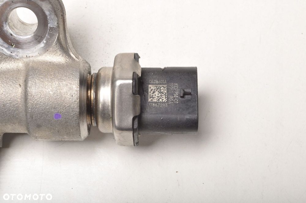 CX-30 2.0 LISTWA WTRYSKOWA HF01-13150  810PR14-01 - 3