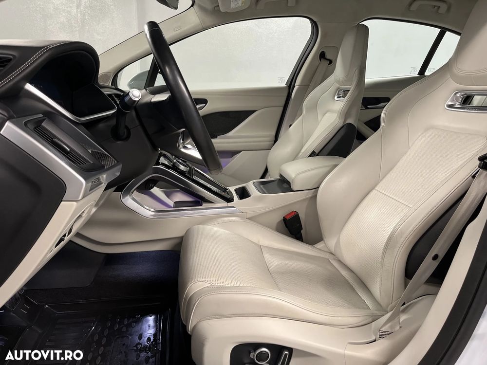 Jaguar I-Pace - 11