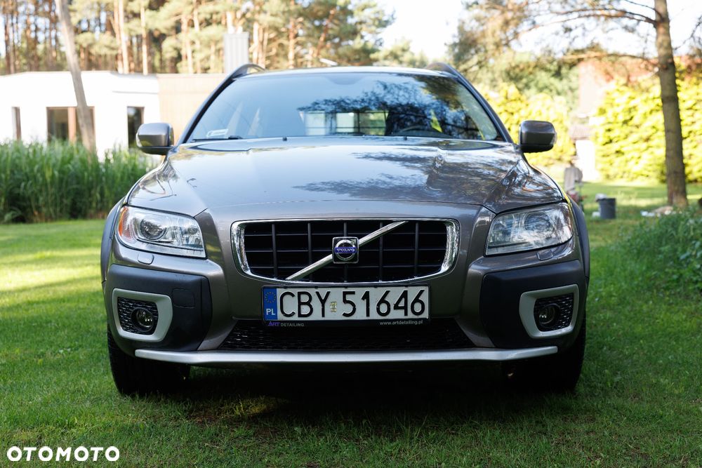 Volvo XC 70 2.4D AWD Momentum - 8
