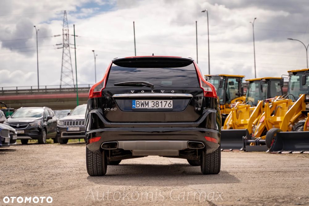 Volvo XC 60 T5 Geartronic Momentum - 9