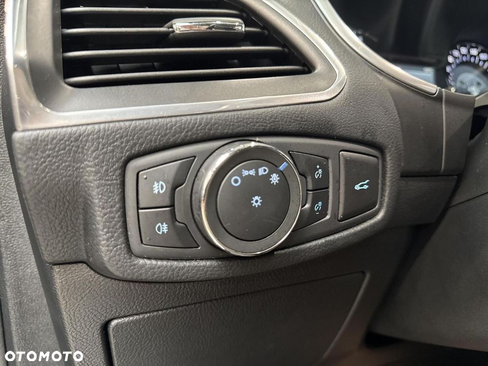 Ford S-Max - 26