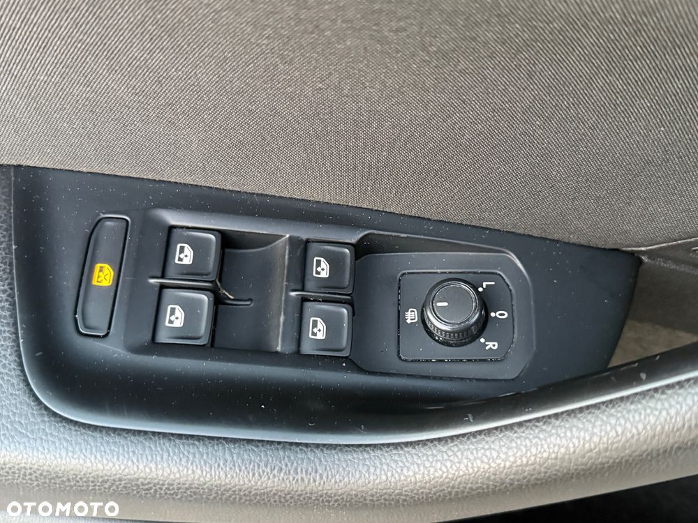 Volkswagen Passat 2.0 TDI BMT Highline DSG7 - 32