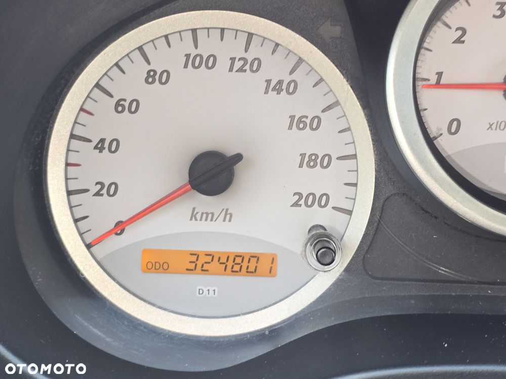 Toyota RAV4 2.0 D-4D 4x4 - 11