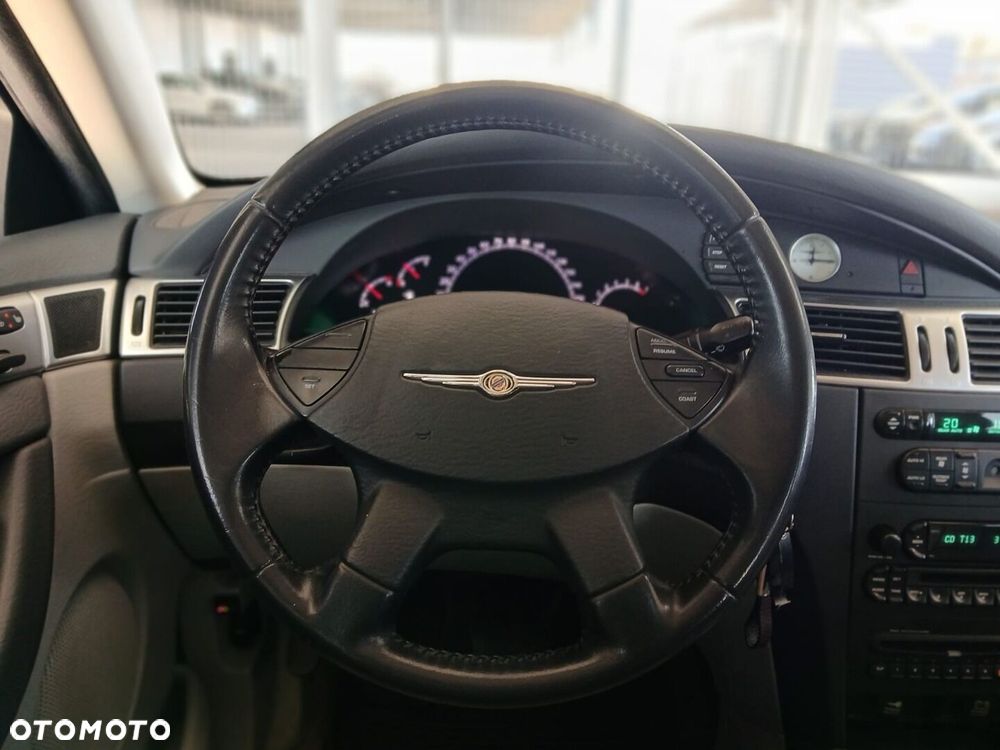 Chrysler Pacifica - 16