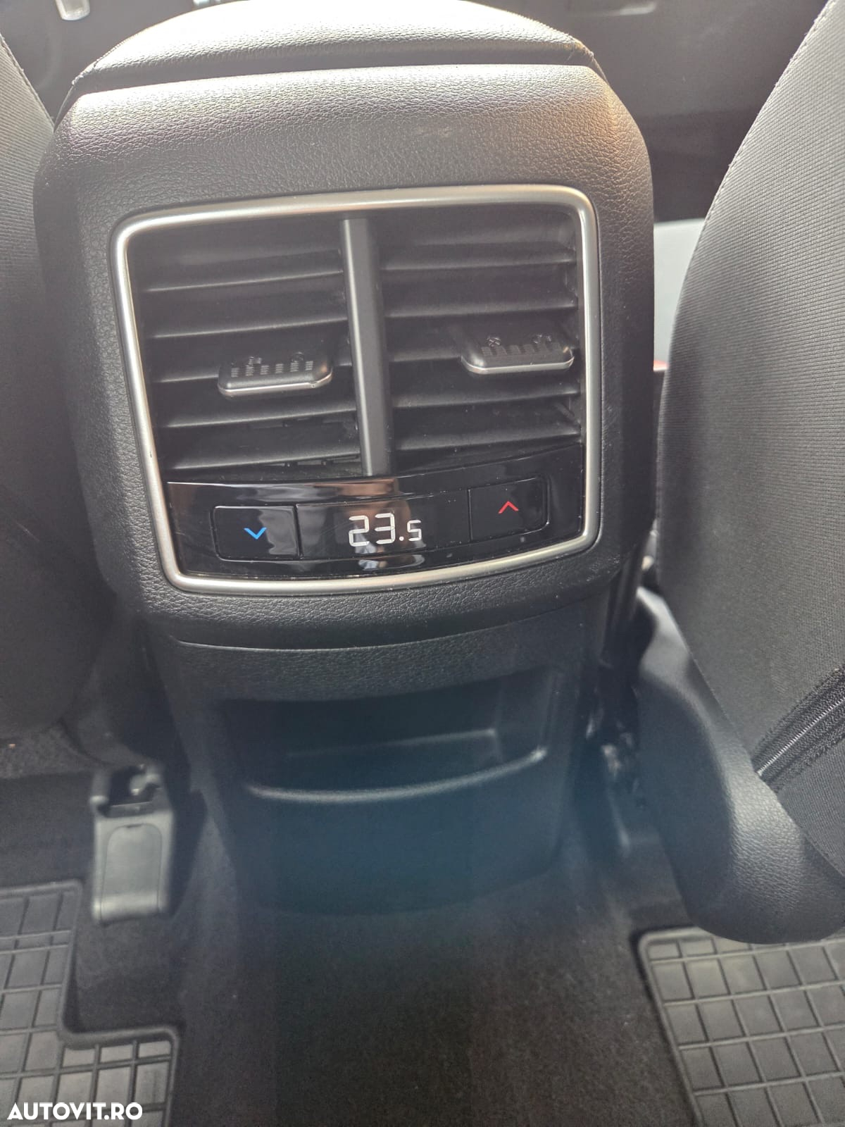 Kia Sportage 1.6 T-GDI HEV 6AT 4x2 Style - 19