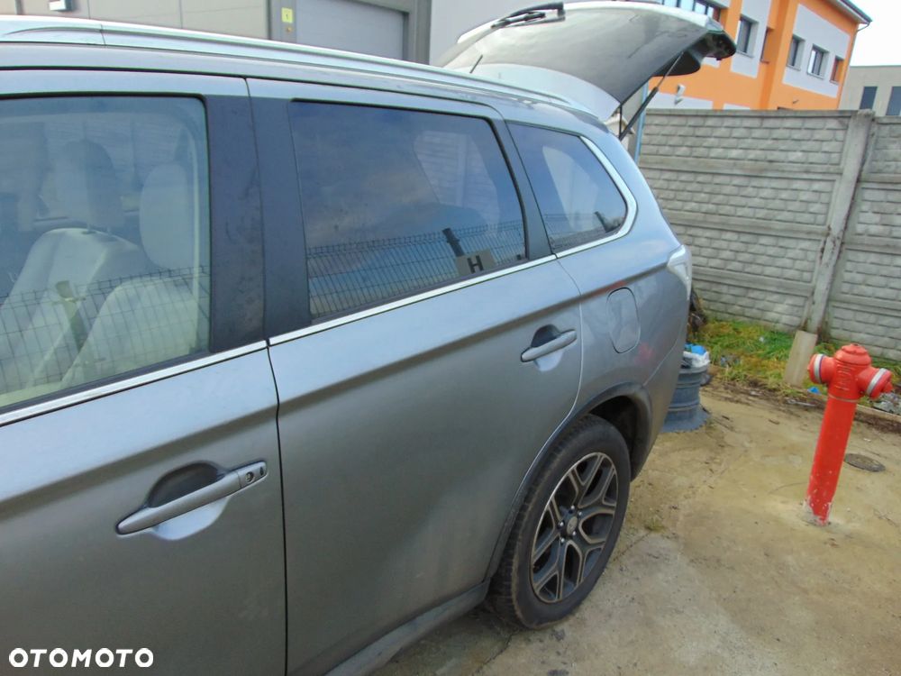 drzwi lewe tył tylnie mitsubishi outlander phev III U17 - 1