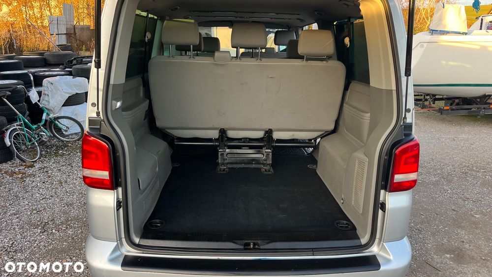 Volkswagen Caravelle - 5