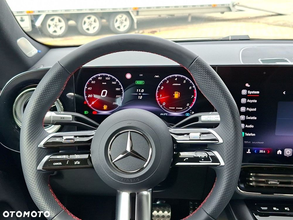 Mercedes-Benz CLA - 11