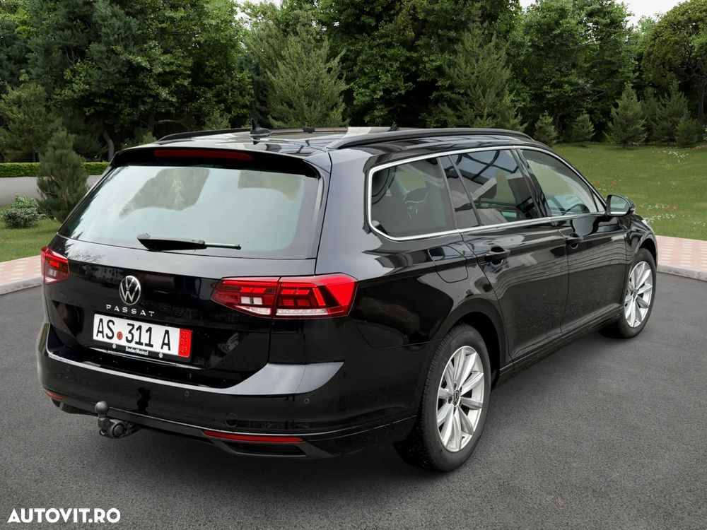 Volkswagen Passat Variant 2.0 TDI SCR DSG Elegance - 23