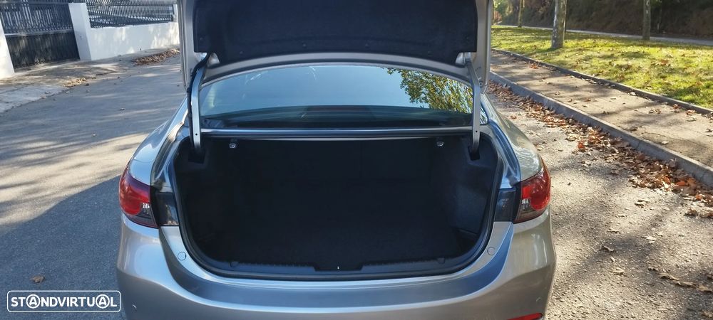 Mazda 6 2.2 SKY-D Excellence Navi - 18