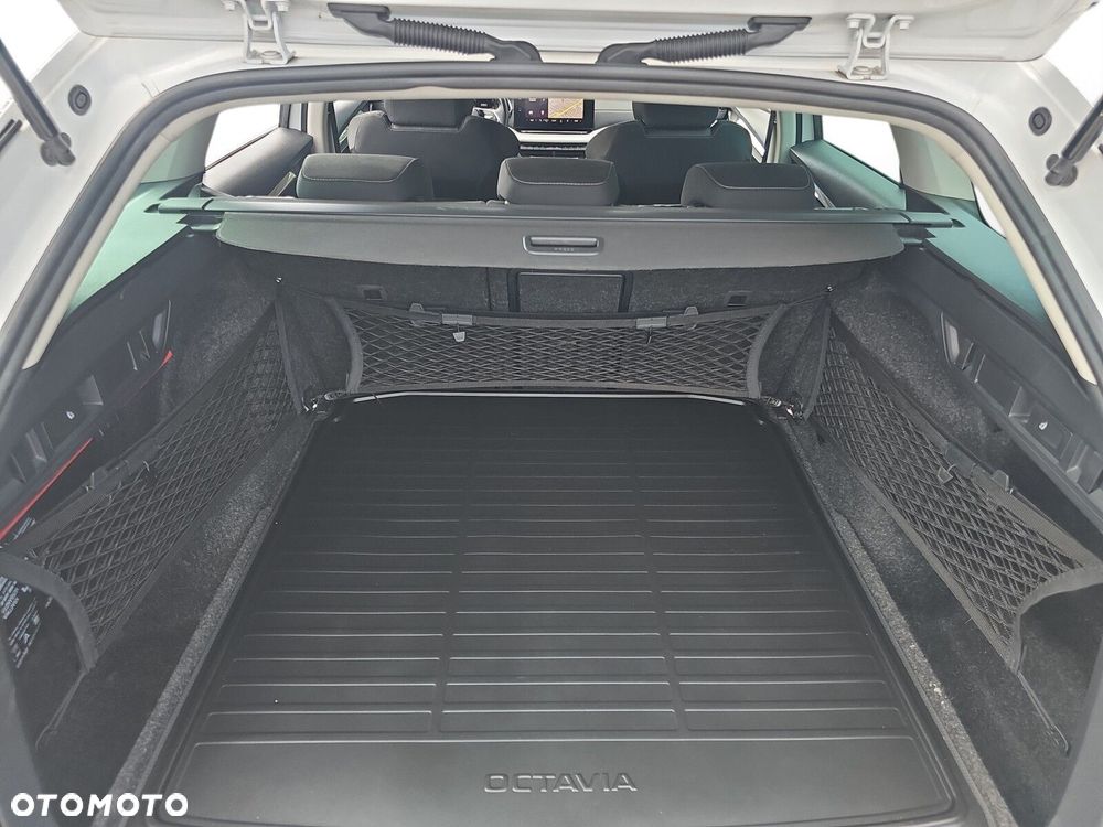 Skoda Octavia 2.0 TDI Style DSG - 13