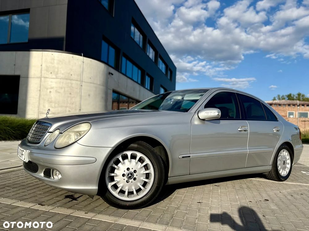 Mercedes-Benz Klasa E 200 CDI Classic DPF - 13