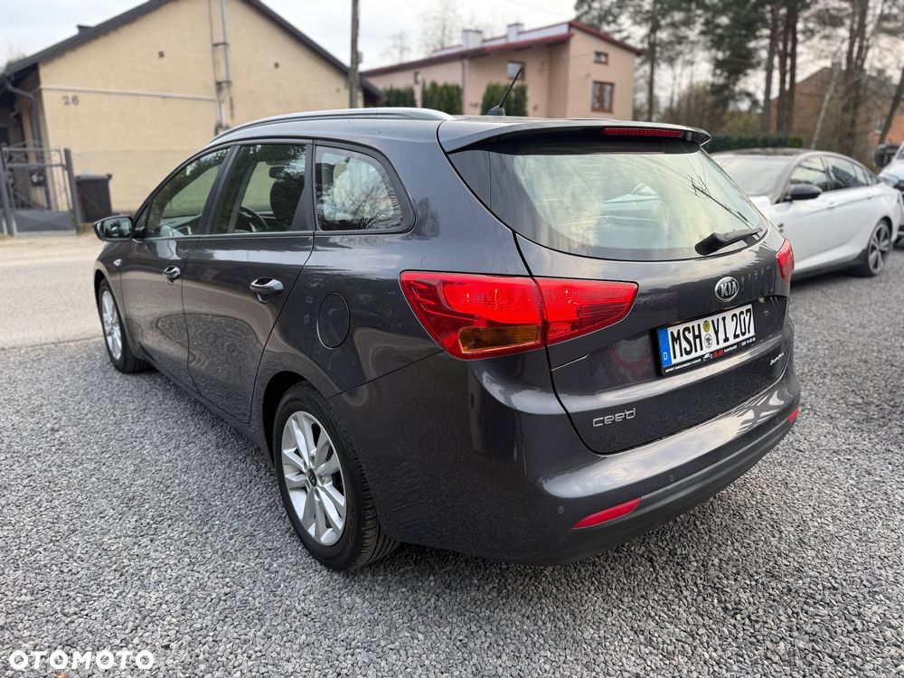 Kia Ceed 1.4 CVVT Dream-Team Edition - 7