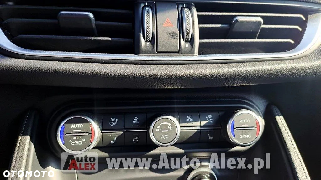 Alfa Romeo Stelvio 2.0 Turbo Sprint Q4 - 13