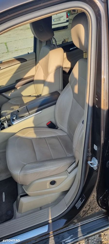 Mercedes-Benz ML - 12