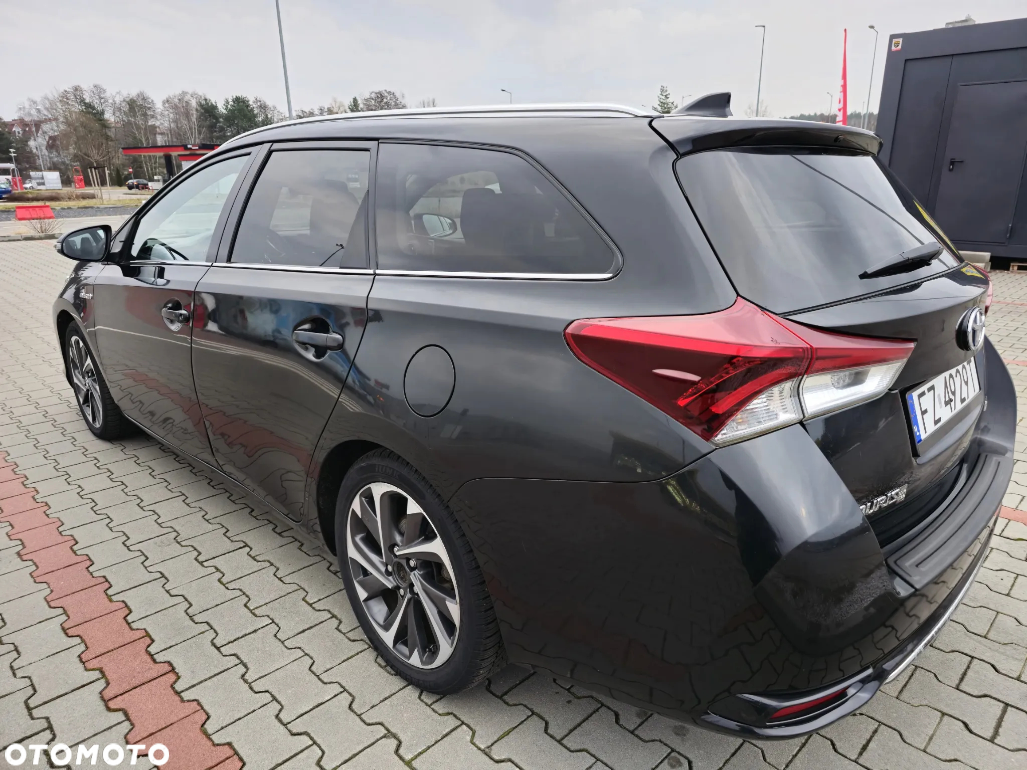 Toyota Auris 1.8 VVT-i Hybrid Automatik Comfort - 4