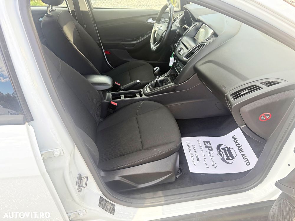 Ford Focus 1.5 TDCi Titanium - 16