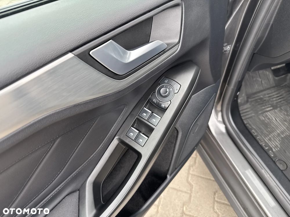 Ford Focus 1.5 EcoBlue Titanium X - 11