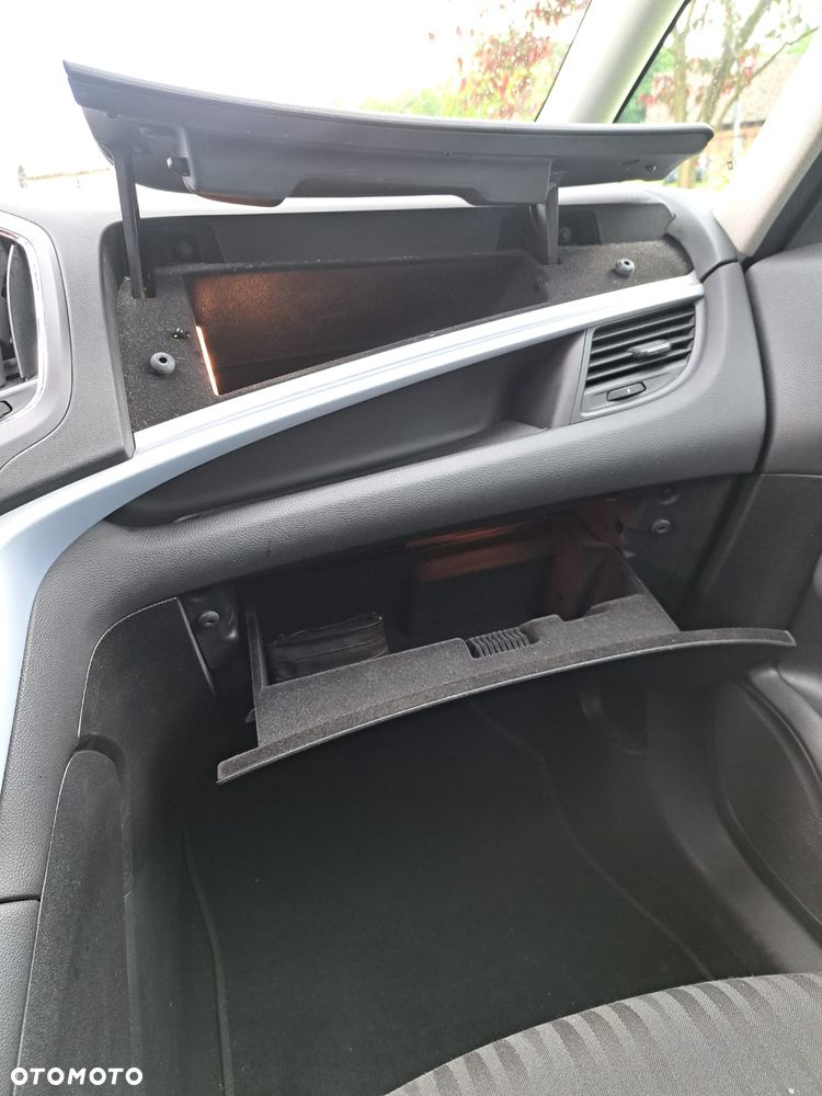 Opel Zafira - 14