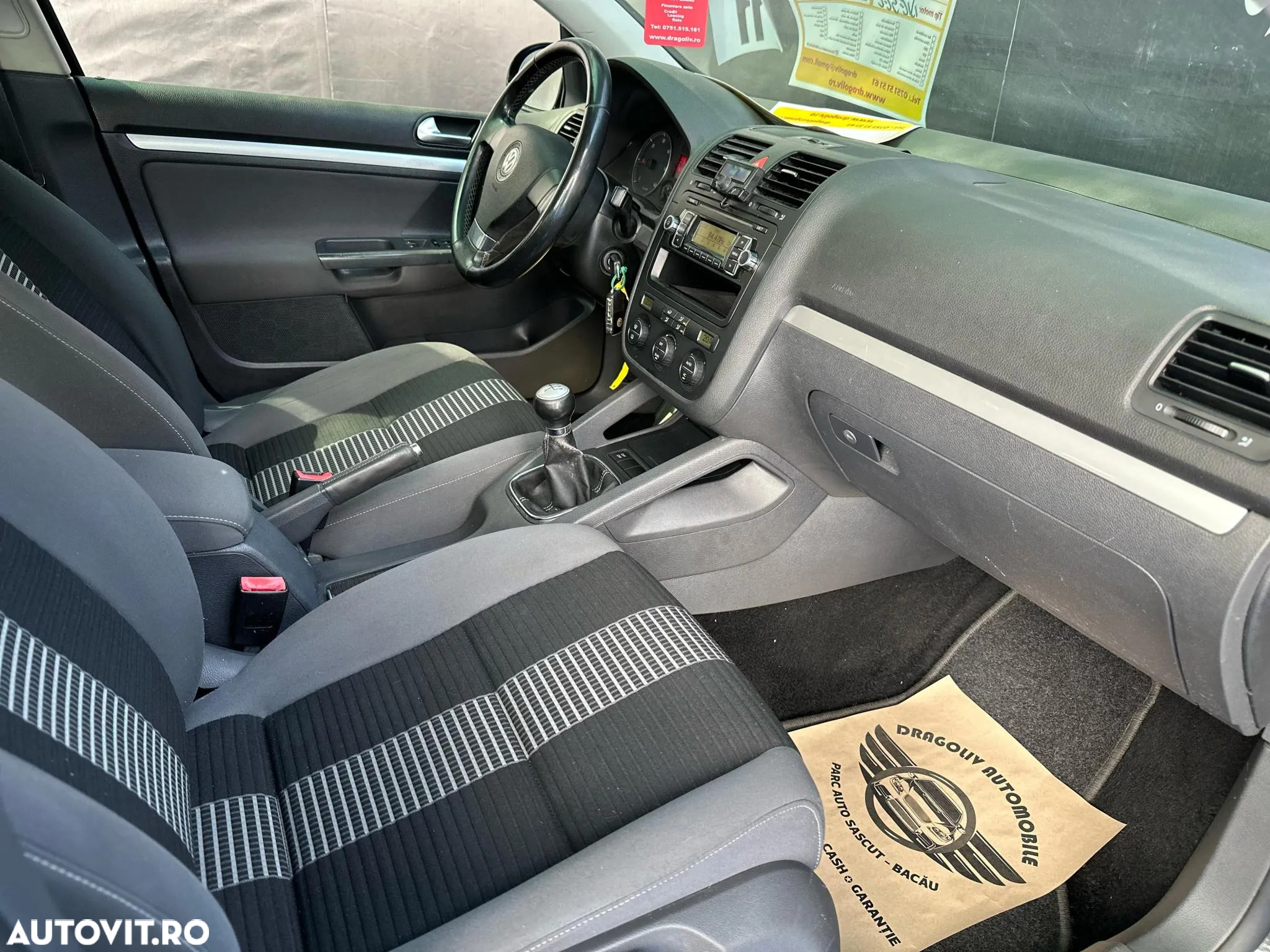 Volkswagen Golf 1.9 TDI BlueMotion Comfortline - 6