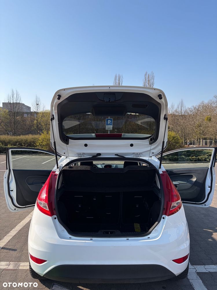 Ford Fiesta 1.4 Titanium - 19