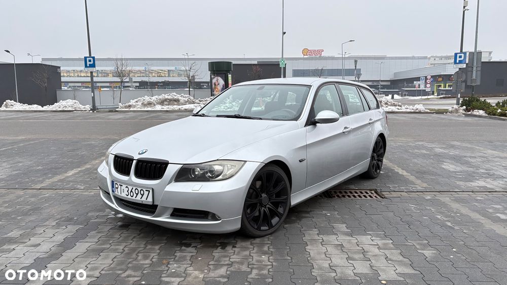 BMW Seria 3 320d DPF - 1