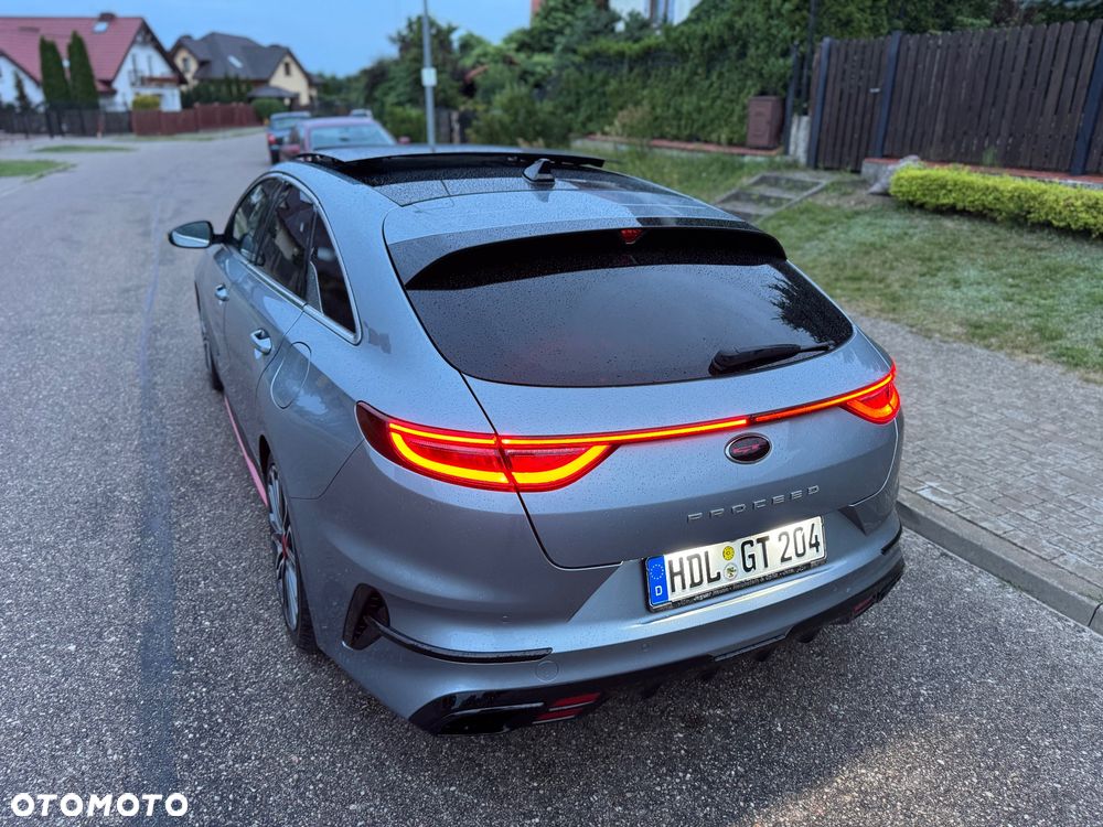 Kia ProCeed 1.6 T-GDI DCT7 OPF GT - 13