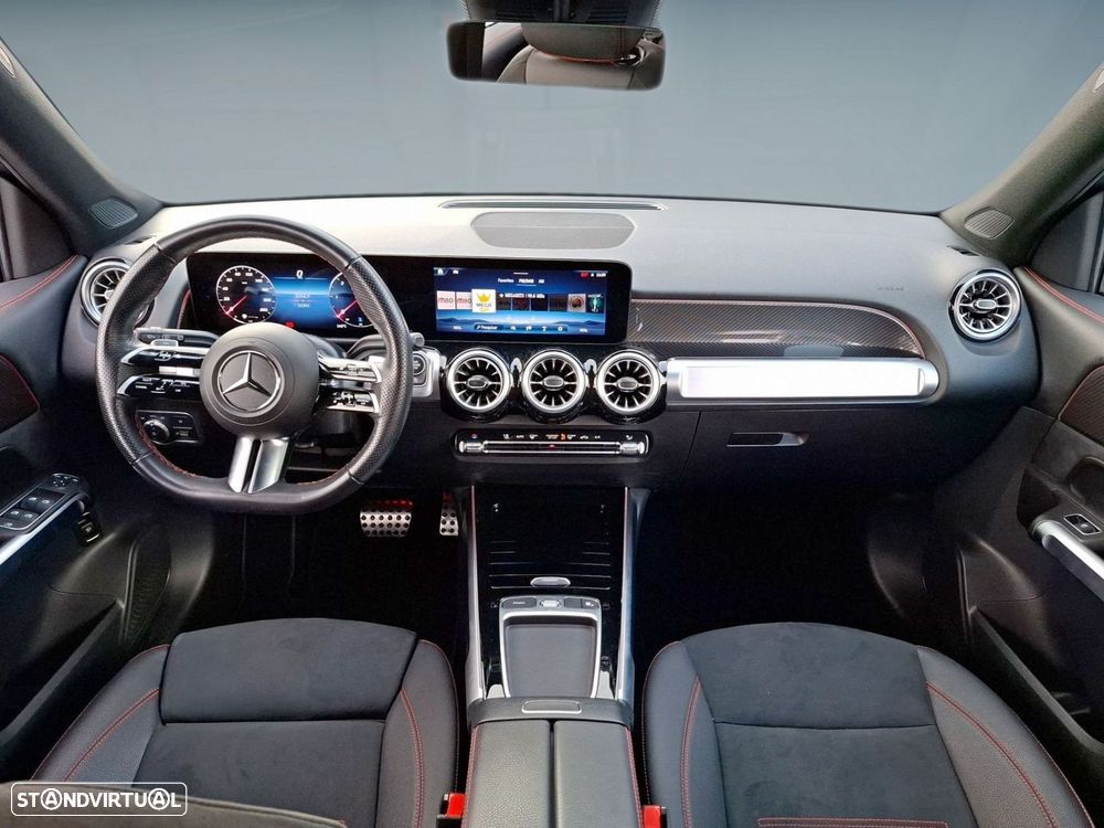 Mercedes-Benz GLB 200 d AMG Line - 12