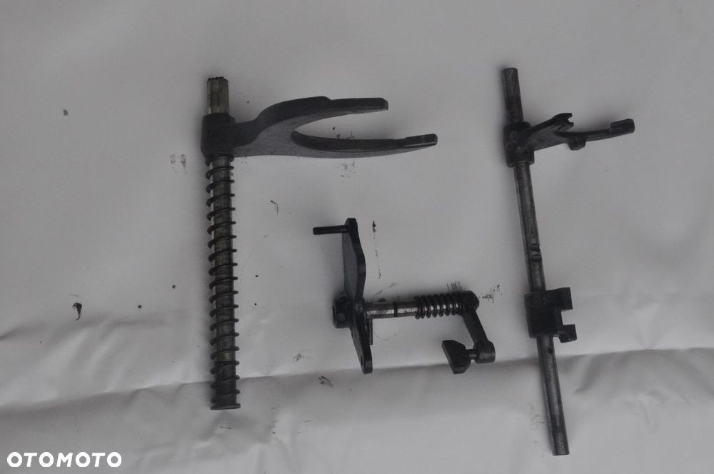 TARCZKI PRZESUWKA WIDEŁKI WAŁEK CASE JX 100 - 13