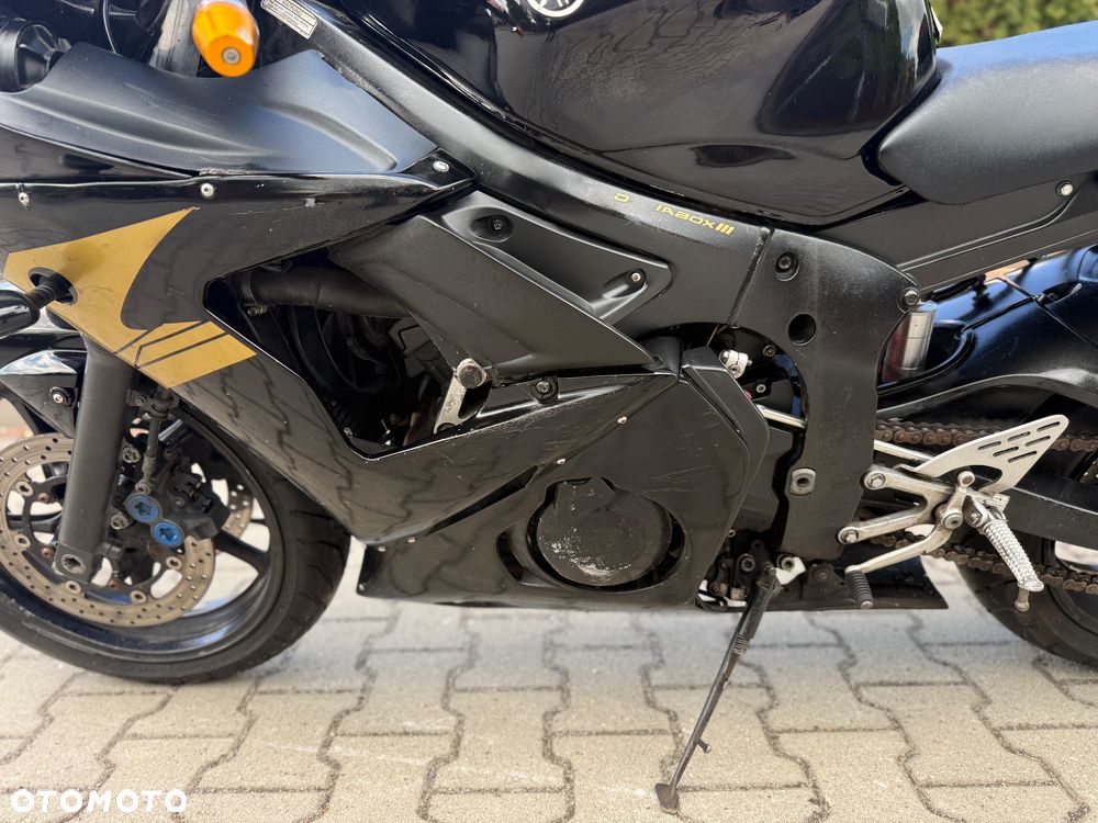 Yamaha R6 - 23