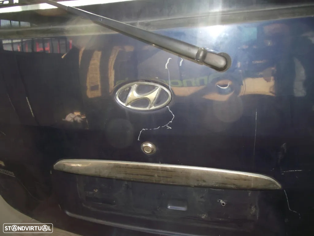 Tampa da Mala Hyundai H1 - 1998 / 2004 - 3