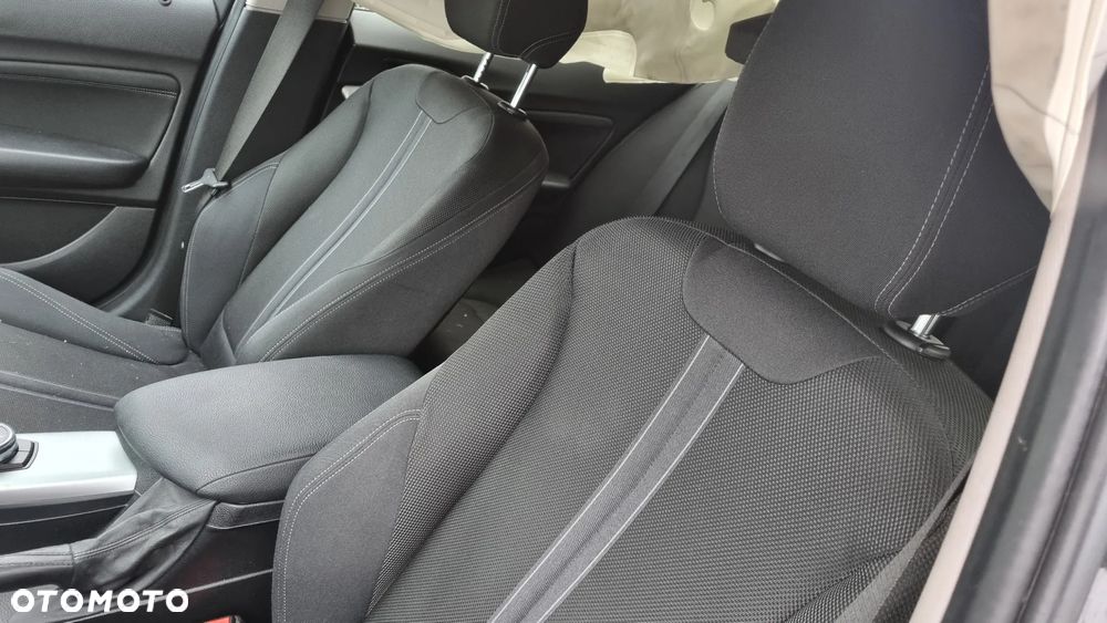 BMW Seria 1 125d Advantage sport - 19
