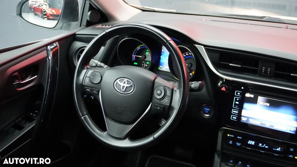 Toyota Auris - 5