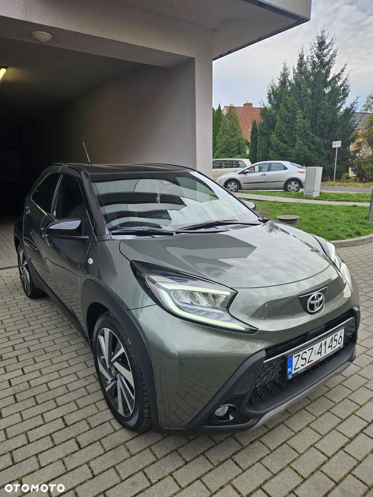 Toyota Aygo X 1.0 VVT-i Executive - 1