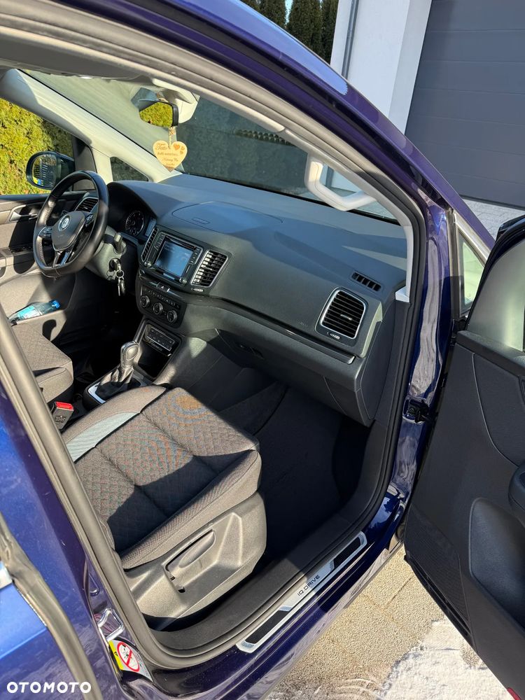 Volkswagen Sharan 2.0 TDI DSG IQ.DRIVE - 18