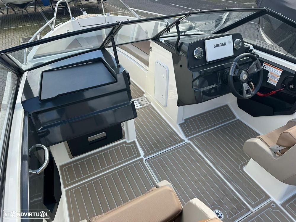 Quicksilver Activ 605 Bowrider - 6