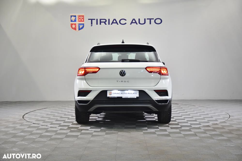 Volkswagen T-Roc - 4