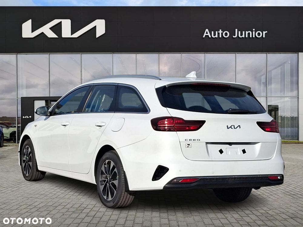 Kia Ceed 1.5 T-GDI M - 3