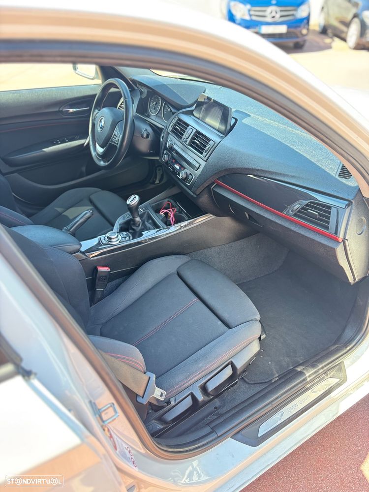 BMW 116 d Line Sport — fotografia 8