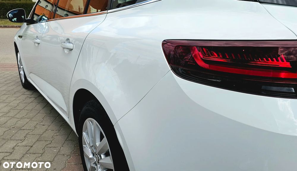 Renault Megane 1.5 Blue dCi Intens - 10