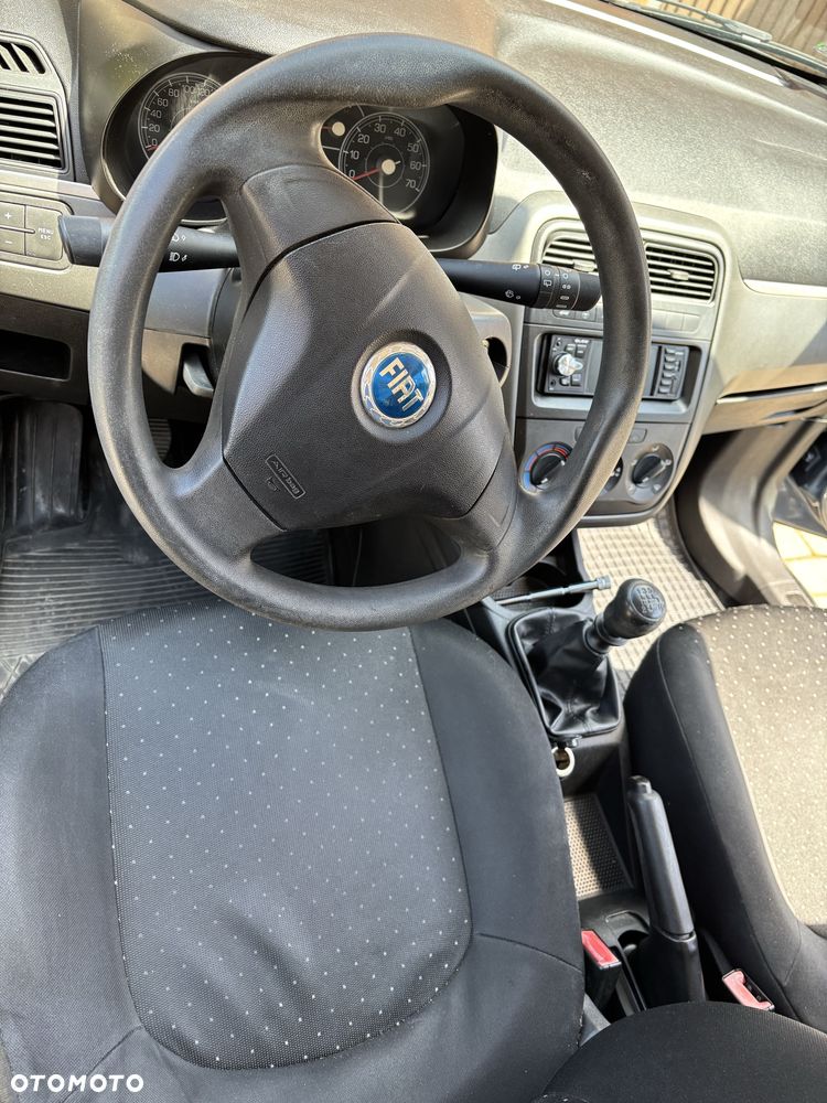 Fiat Grande Punto - 6