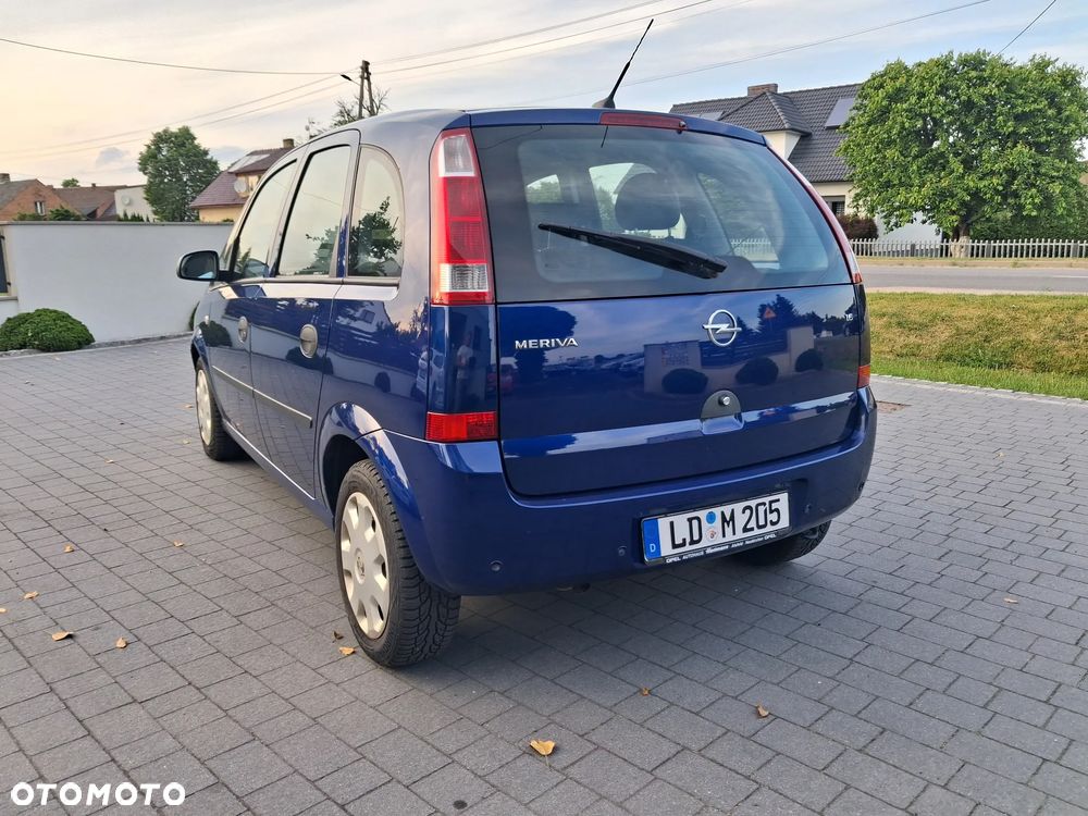 Opel Meriva 1.6 16V (Essentia) - 29