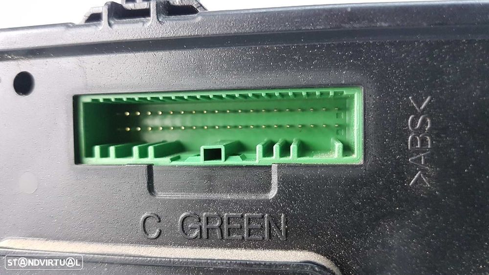 CAIXA DE RELÉS/ FUSÍVEIS RENAULT MEGANE III BERLINA 5 P BOSE EDITION - 5