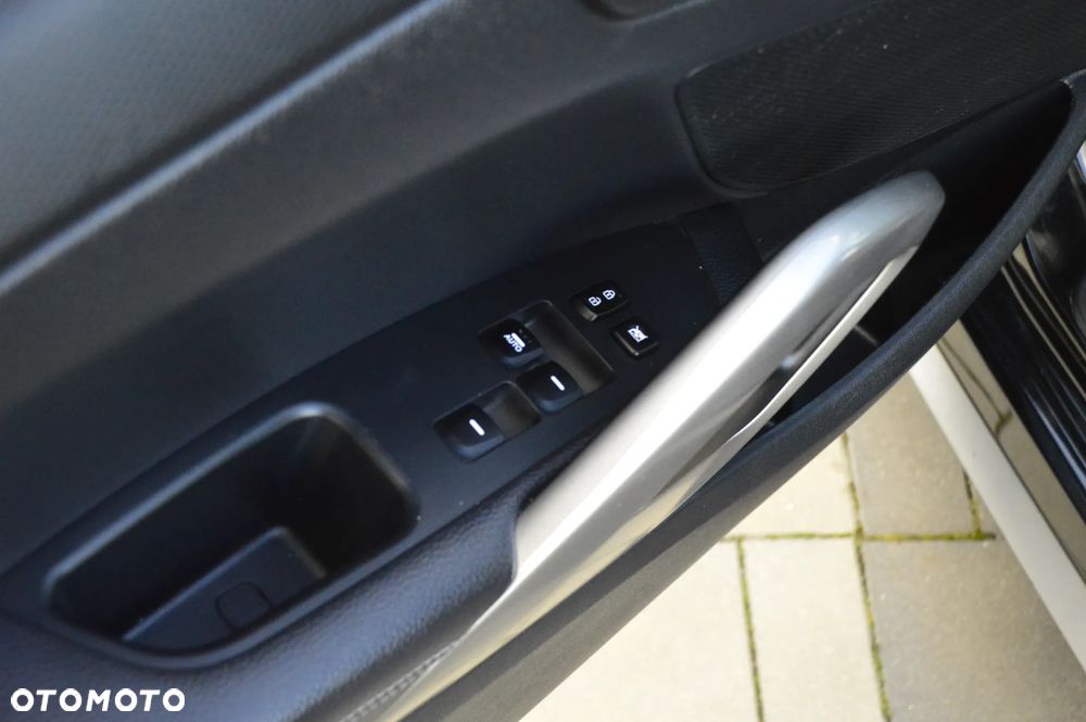 Hyundai Veloster 1.6 T-GDI Executive - 17