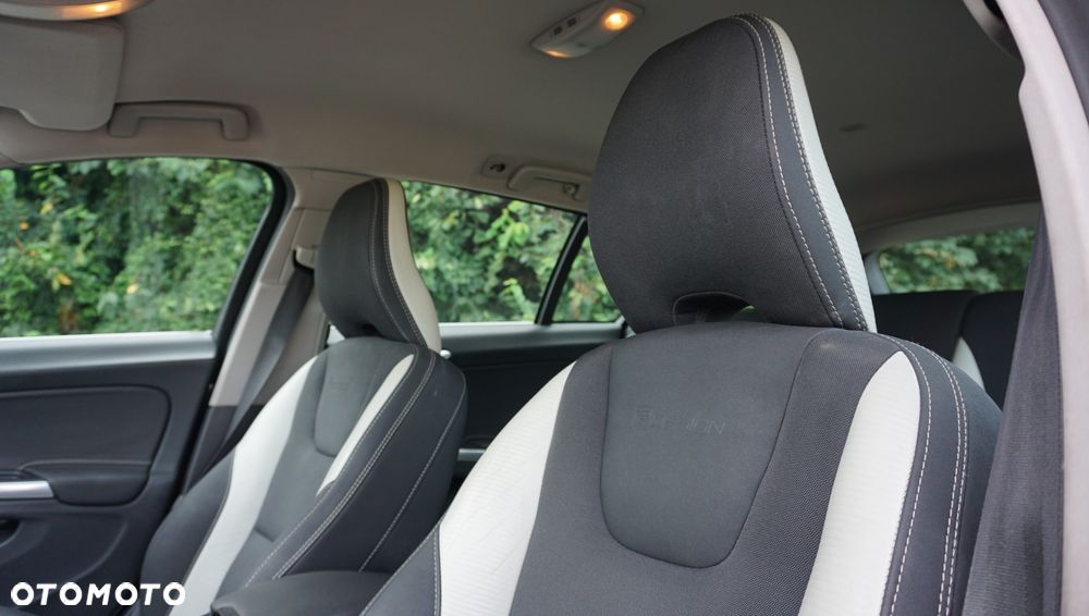 Volvo V60 - 29