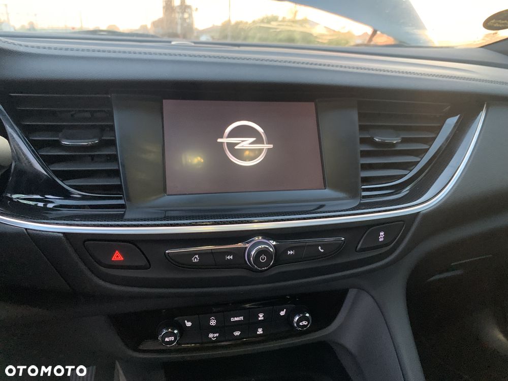 Opel Insignia 2.0 CDTI Elegance S&S - 10
