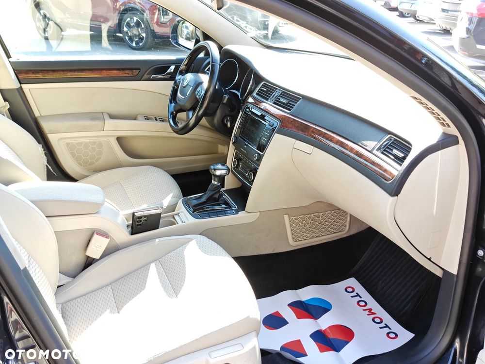 Skoda Superb 2.0 TSI Elegance DSG - 7