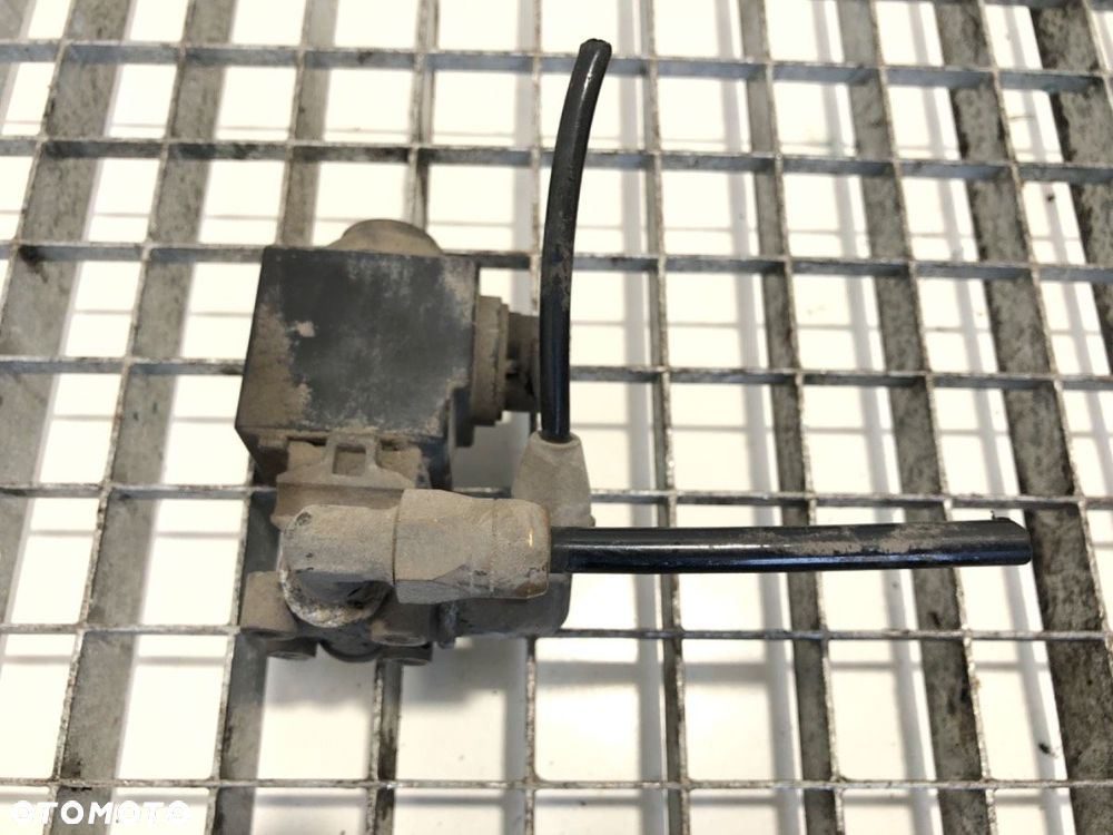 ZAWÓR ELEKTROMAGNETYCZNY  SCANIA R-series R420 2038655 - 1